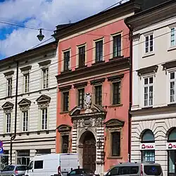 ul. Stradomska 4Kamienica, budynek furty w składzie zespołu klasztoru Misjonarzy (proj. Kacper Bażanka)