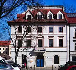 pl. Wolnica 7Kamienica.