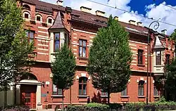 ul. Limanowskiego 15Kamienica (dom bliźniak) (proj. Jan Meyer, 1901)