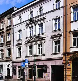 ul. Długa 37Zabytkowa kamienica (proj. Stefan Ertel, 1891–1892)