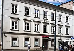 ul. Długa 42Kamienica, siedziba Stowarzyszenia Siemacha (proj. Jacek Matusiński, 1874)