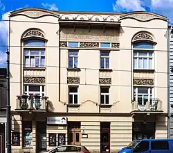 ul. Długa 60Secesyjna kamienica (proj. Zygmunt Pszorn, 1907)