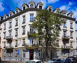 ul. Siemiradzkiego 25 (ul. Lenartowicza 1)Kamienica (proj. Kazimierz Zieliński, 1911–1912)