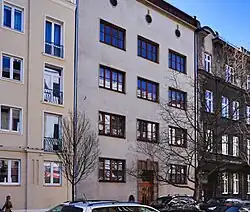 ul. Krowoderska 66b.Modernistyczna kamienica (ok. 1940)