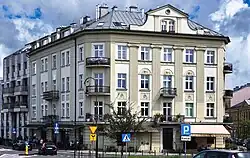 ul. Nadwiślańska 1Kamienica (proj. Henryk Lamensdorf, 1924)