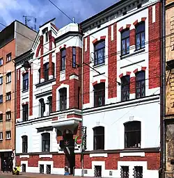 ul. Starowiślna 32Kamienica (proj. Ferdynand Liebling, 1902)