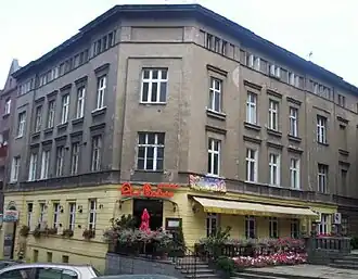 Kamienica w 2015 (przed remontem)