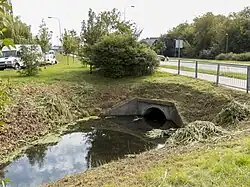 Przepust pod ulicą Beethovena, część północna, widok w kierunku wschodnim