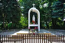 Kapliczka Matki Bożej Łaskawej w miejscu dawnej „Zielonej Budki”