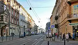 Widok ze skrzyżowania z ul. P. Michałowskiego na południe