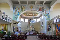 Nawa główna z prezbiterium