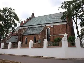 Kościół gotycki w Szadku