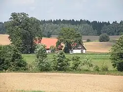 Widok na zabudowania wsi Kołtyniany