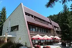 Główny budynek Stacji Narciarskiej Koninki