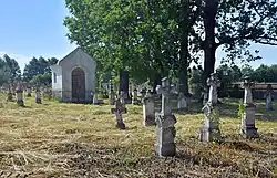 Cmentarz przycerkiewny