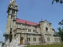 Fasada południowa kościoła w Kochawinie