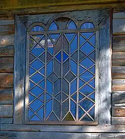 Okno zamknięte trójliściem