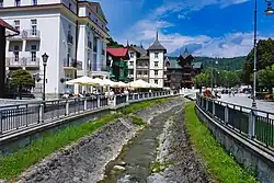 Kryniczanka jako element Bulwarów Dietla w Krynicy-Zdroju (2021)