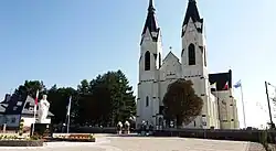 Pomnik kard. Wyszyńskiego