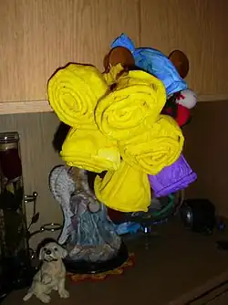 Tradycyjne kwiaty z krepiny