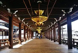 Przejście pomiędzy pawilonami