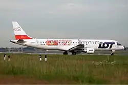 Drugi zakupiony przez LOT Embraer 195 w okolicznościowych barwach promujących Polskę