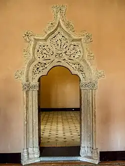 Pałac Królów Katolickich. Wejście do Sali Tronowej.