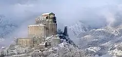 Starożytne opactwo Sacra di San Michele na terytorium Sant'Ambrogio di Torino