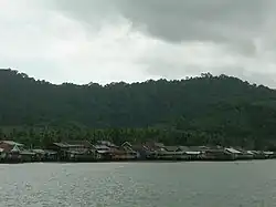 Widok na wioskę rybacką znajdującą się po wschodniej części wyspy