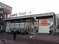 Dawny budynek kina „Relax”, supermarket Leader Price (później Tesco, obecnie Netto)