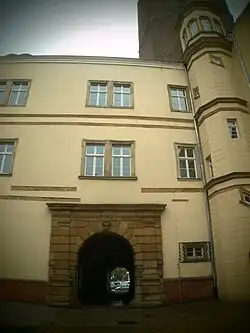 Brama od strony dziedzińca