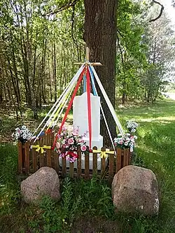 Figura z krzyżem z 1932 r.