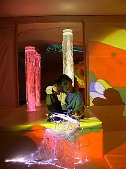 Młody pacjent w sali