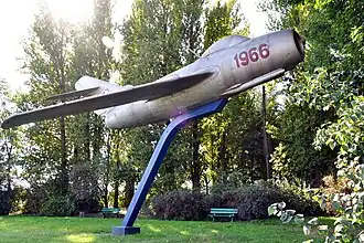 MIG-15 nr 0234 jako pomnik w Ostrowie Wielkopolskim