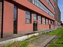 Peron dawnej stacji Kraków Wieczysta.