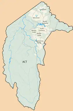 Mapa konturowa Australijskiego Terytorium Stołecznego, u góry znajduje się punkt z opisem „Canberra”