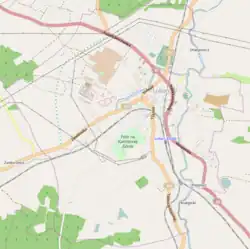 Mapa konturowa Lubania, blisko centrum na prawo u góry znajduje się punkt z opisem „Muzeum Regionalne w Lubaniu”