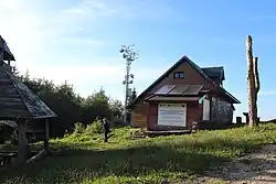 Budynek z noclegami w okresie letnim