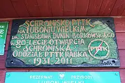 Tablica pamiątkowa 80-lecia schroniska