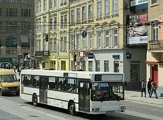 EL 202 obsługujący linię autobusową we Lwowie