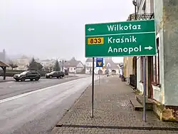 Drogowskaz na Rynku w Urzędowie