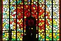Witraż i ołtarz