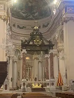 Baldachim nad ołtarzem głównym (2022)