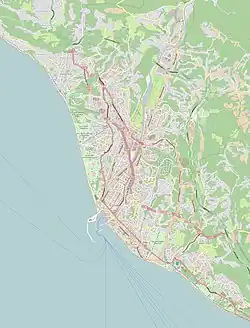 Mapa konturowa Soczi, blisko centrum na dole znajduje się punkt z opisem „Soczi”