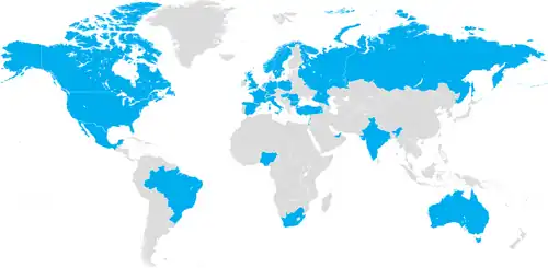 Barwą niebieską zostały oznaczone kraje, w których jest prowadzona sprzedaż.