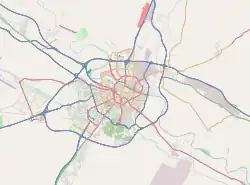 Mapa konturowa Saragossy, blisko centrum na lewo znajduje się punkt z opisem „Zaragoza-Delicias”