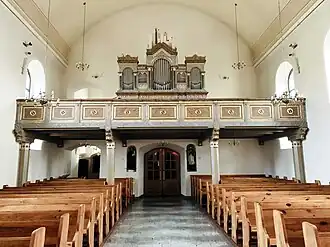 Widok na chór w kościele