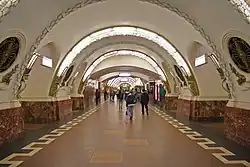 Płoszczad´ Wosstanija, Metro w Petersburgu.
