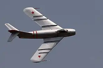 MiG-17F w locie