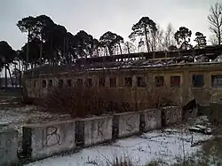 Pozostałości nieistniejącego już basenu na Miedzyniu.